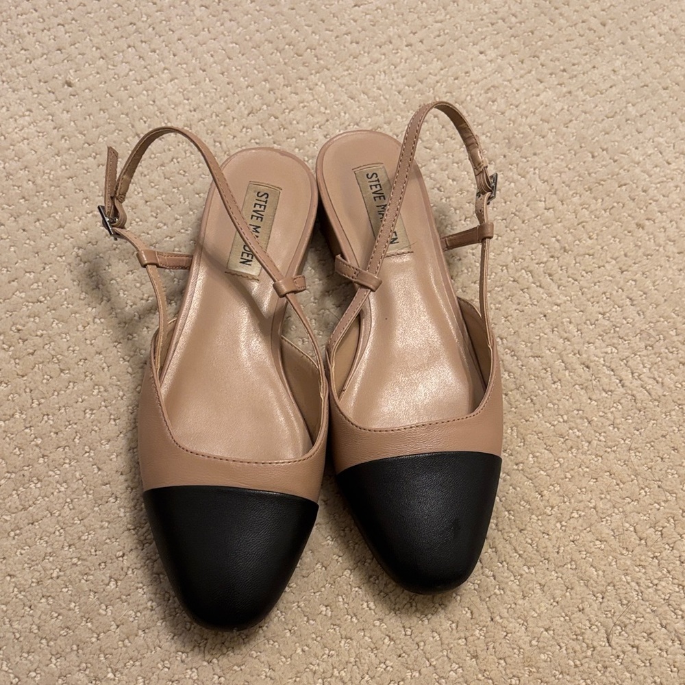 Steve Madden Black and Tan Slingback Flats Belinda